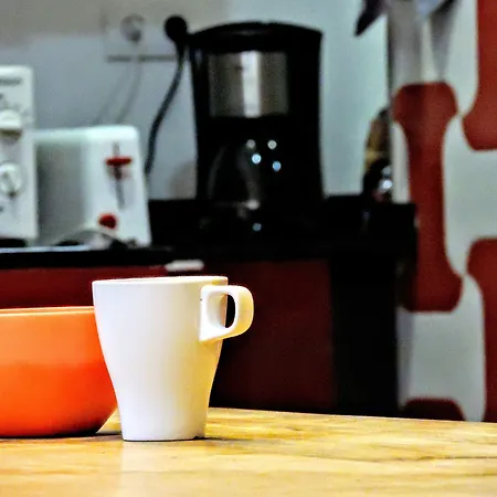 Hostal Youth By Feetup