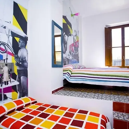 Youth By Feetup Hostal Valencia