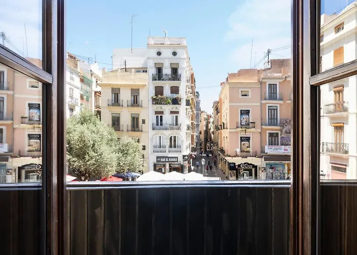 Youth By Feetup Valensiya