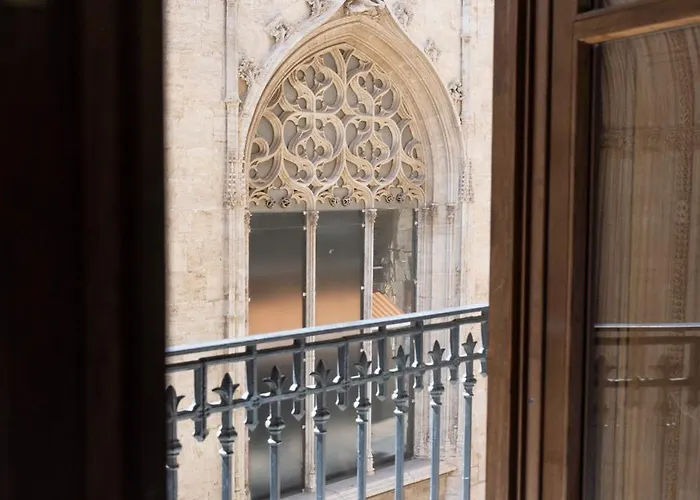 Youth By Feetup * Valensiya