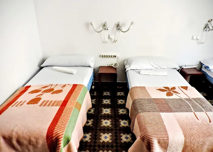 Hostel Youth By Feetup