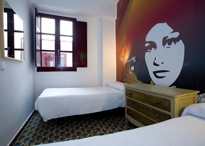 Hostel Youth By Feetup *