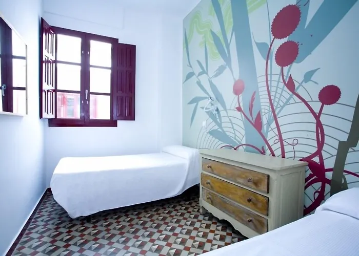 Youth By Feetup Valensiya